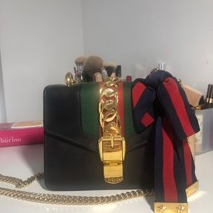 Gucci - Sylvie leather mini chain bag